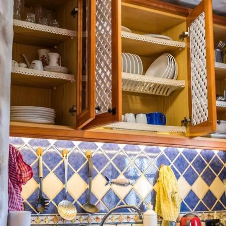 Silence's Cave Rural House Tatil Evi Artenara